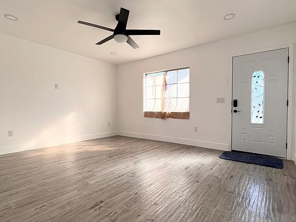 2nd image of 6129 Candlewood St