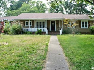 67 Hospital Dr, Metropolis, IL 62960