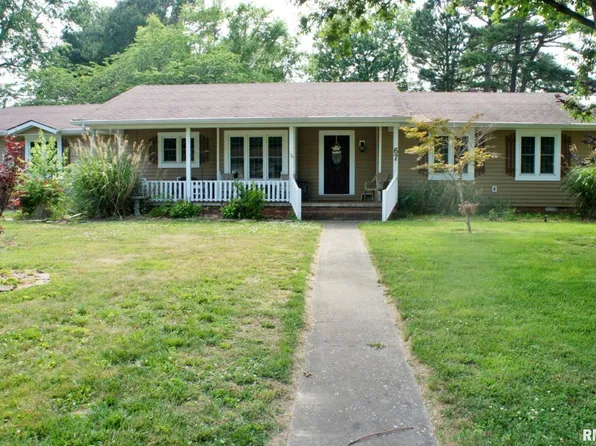 67 Hospital Dr, Metropolis, IL 62960