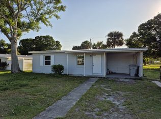 2129 Sunrise Dr SW, Vero Beach, FL 32962