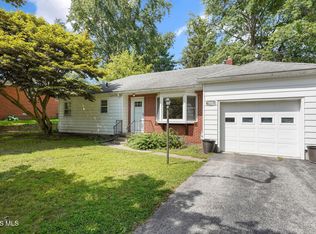 916 Gustin Ave, Bowling Green, OH 43402