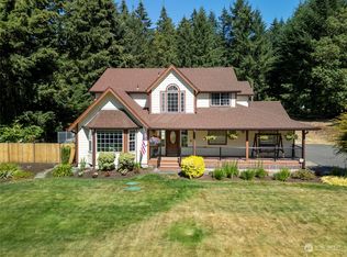 5446 Saint Charles Dr NE, Olympia, WA 98516