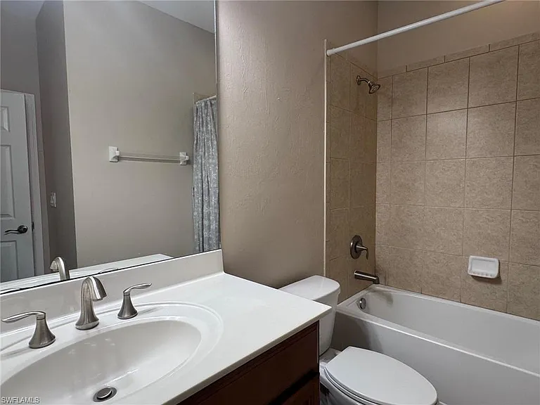 23520 Alamanda Dr #203 — Photo 12