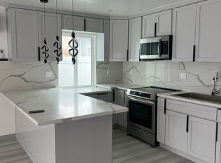 1920 Lime Ave, Long Beach, CA 90806