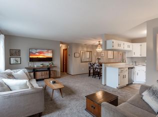 7610 15th Street Ln N, Oakdale, MN 55128