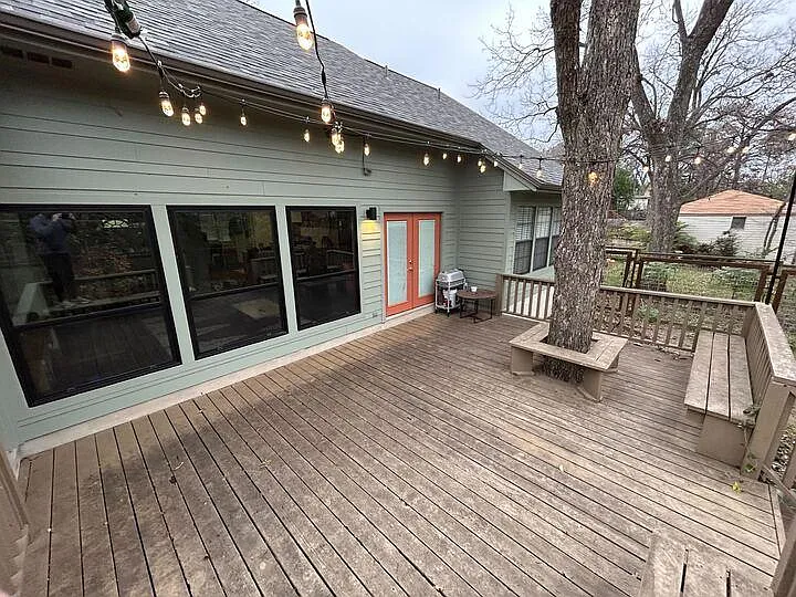 1410 E 37th St — Photo 14