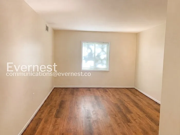 1528 Northgate Sq #2C — Photo 9