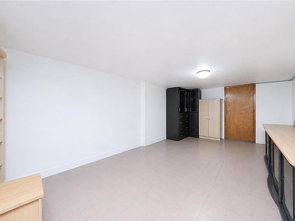 5th image of 472 57th St