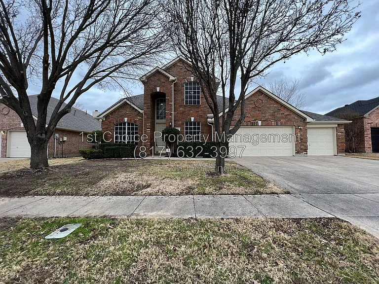 5312 Scenic Point Dr — Photo 3