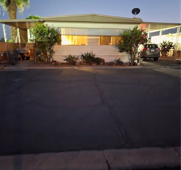 1st image of 51555 Monroe St Space 1