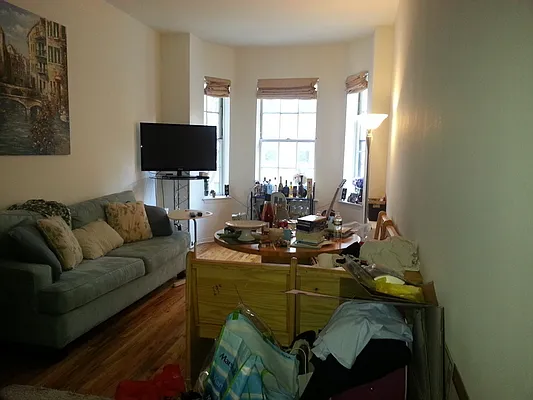 Rented by America Mecca Realty LLC | media 22