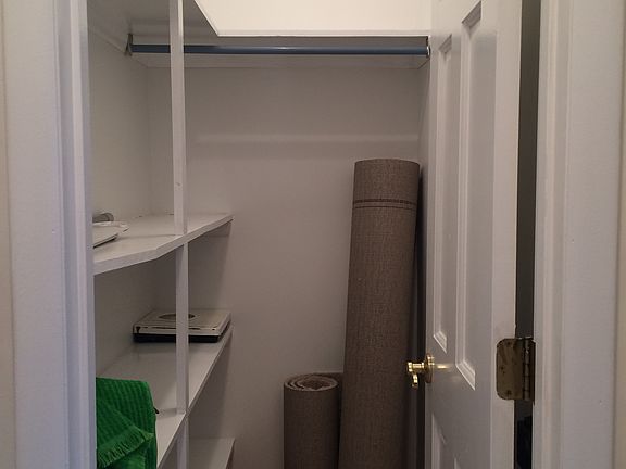 4th image of 8 Kenna Home #304