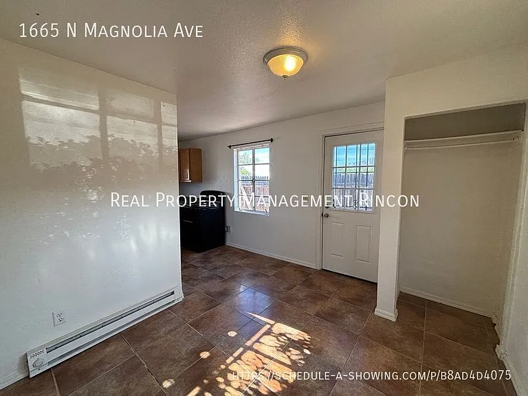 1665 N Magnolia Ave — Photo 4
