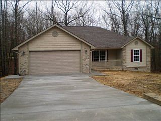 1st image of 105 Exeter Dr