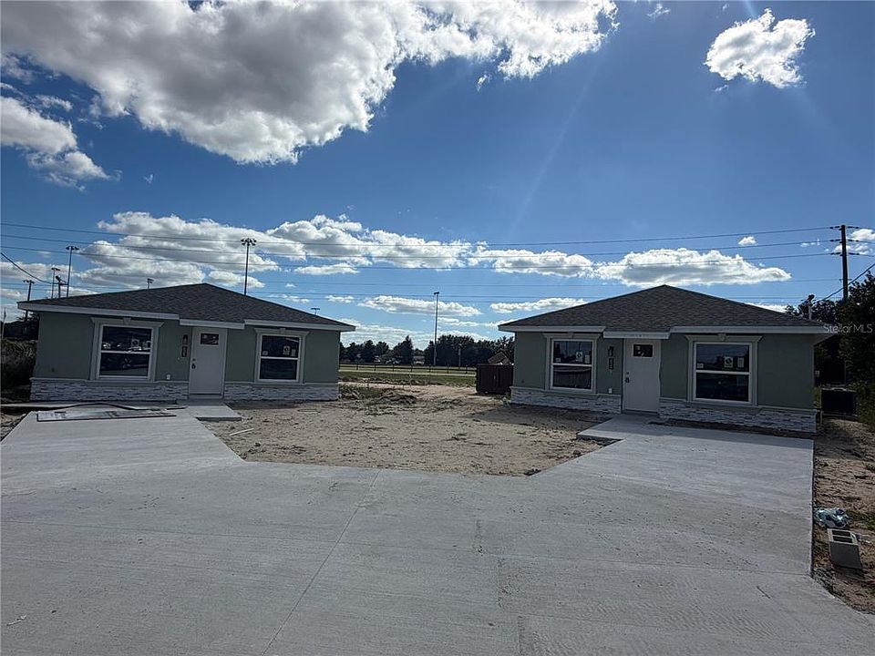 1st image of 22 PINE COURSE RUN