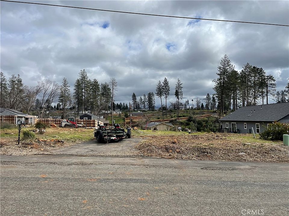 1st image of 5558 Angel Dr #4