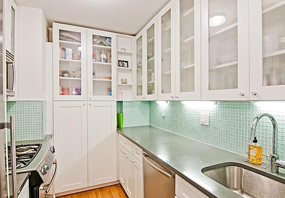 4th image of 392 Central Park W APT 16F