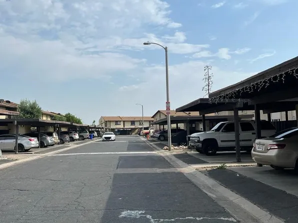 7929 Pinehurst Dr, Highland, CA 92346