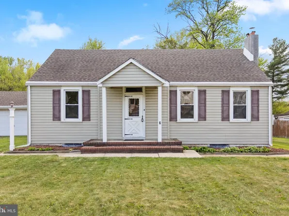 6 Butts Ave, Bordentown, NJ 08505