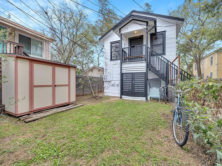 4302 Avenue G #C — Photo 21