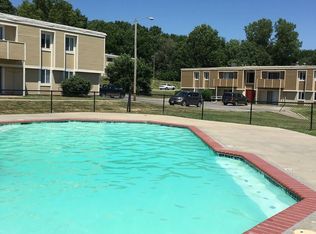 3515 Gene Field Rd #E-10, Saint Joseph, MO 64506