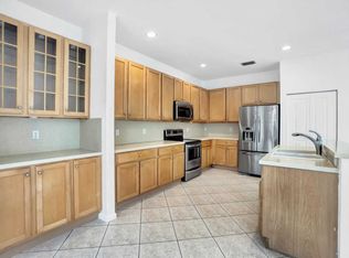 5040 Solar Point Dr, Greenacres, FL 33463