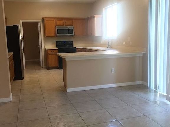 4th image of 2121 Heritage Village Ln