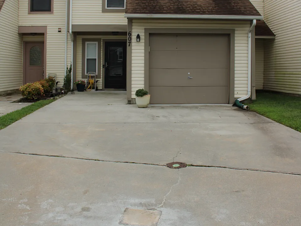 607 Sheafe Ct