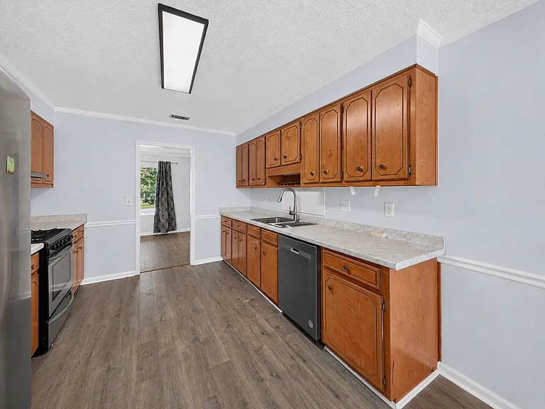 4810 Golden Leaf Ln — Photo 22