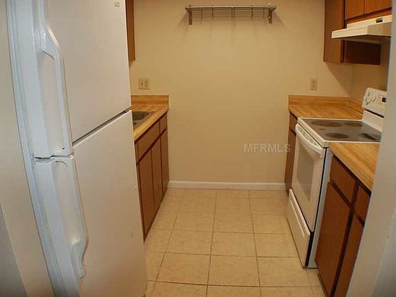 5th image of 9513 Lake Park Dr