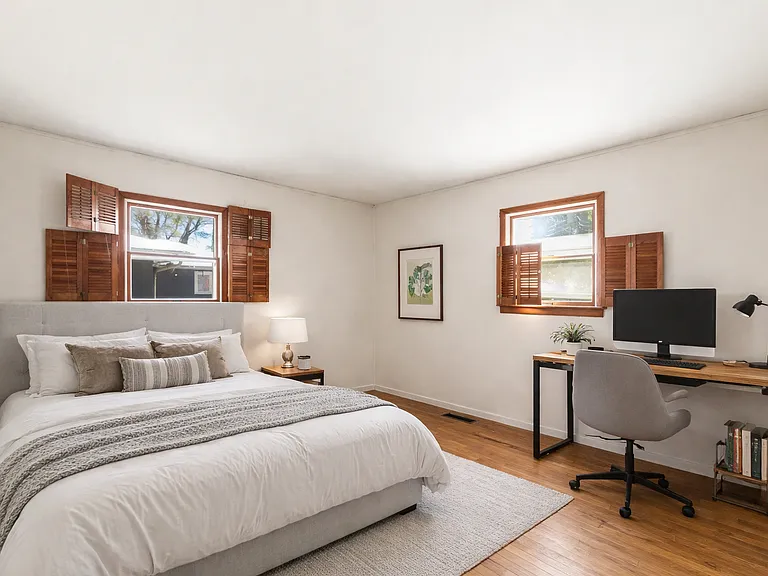 231 Schilling St — Photo 3