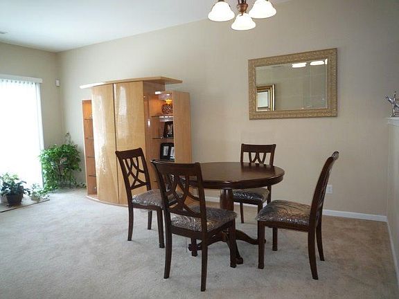 3rd image of 919 Flagstone Dr
