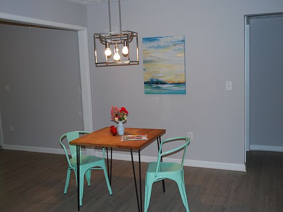 3rd image of 5049 Woodridge Way