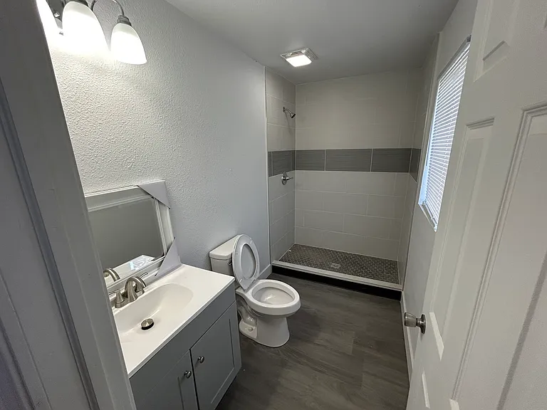 411 S Main St #109 — Photo 4