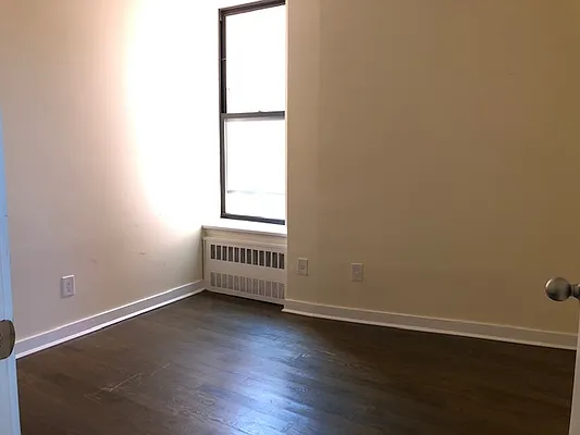 Rented by Lang Realty LLC | media 23