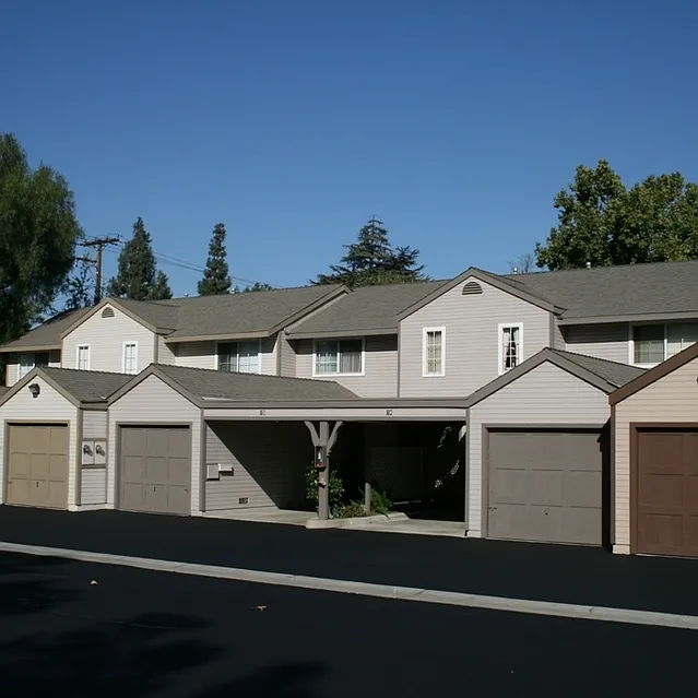 2 bed, 1100 sqft, $2,800 — Photo 3