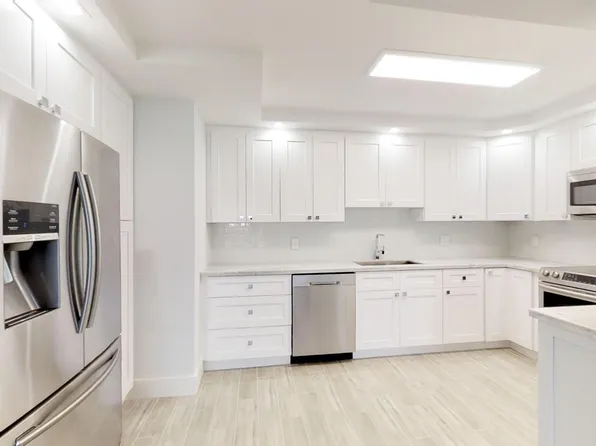 3980 Oaks Clubhouse Dr APT 407, Pompano Beach, FL 33069