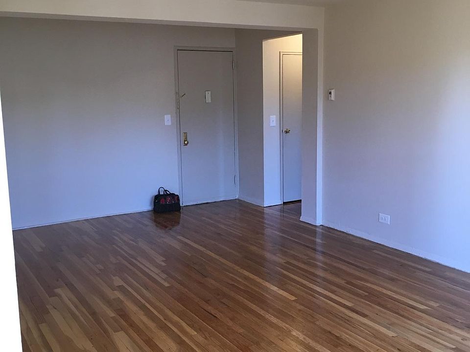 2nd image of 55 Overlook Ter APT 1D