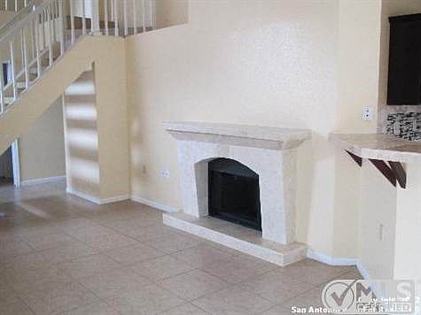 3rd image of 16715 Winding Oak Dr