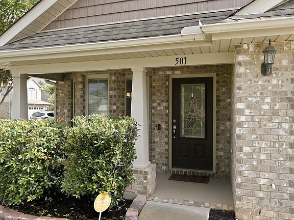 5th image of 501 Maple Cove Ln NW