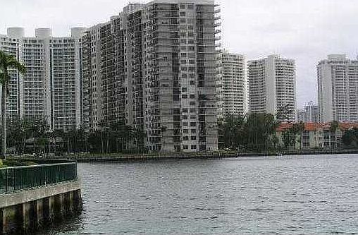 1st image of 18151 NE 31st Ct APT 1910
