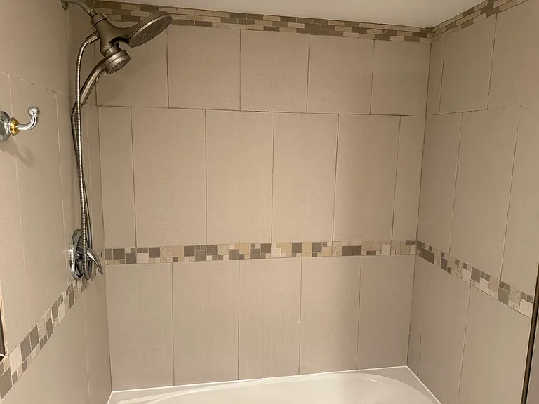 2252 N Laramie Ave #G — Photo 10