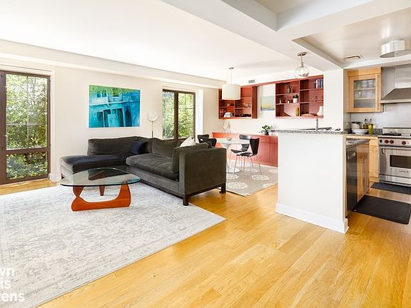 2nd image of 401 Hicks St APT B4d