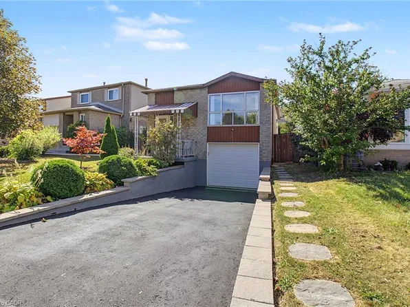 35 Garden Cres, Hamilton, ON L8V 4T3