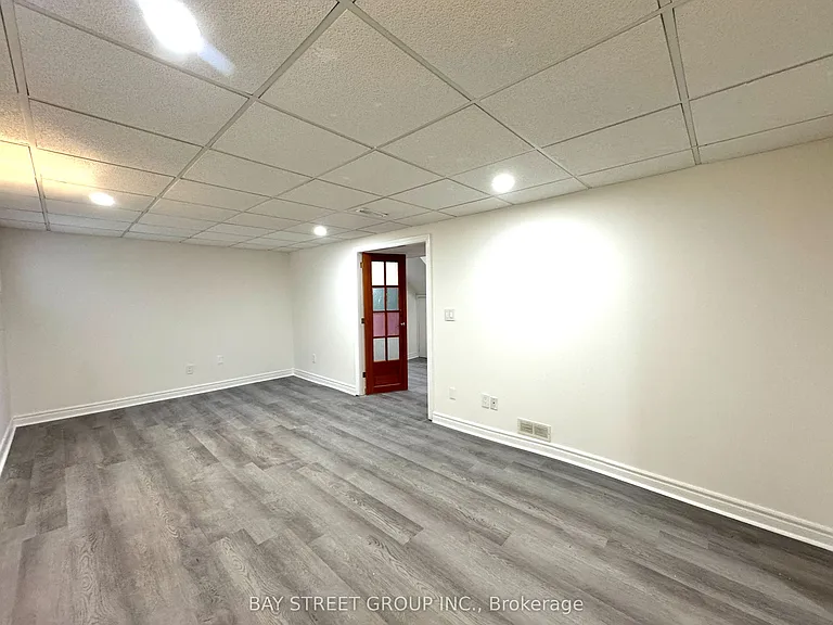 131 Allanford Rd — Photo 16