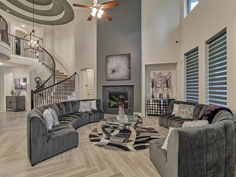 407 Tulip Tree Ct — Photo 21