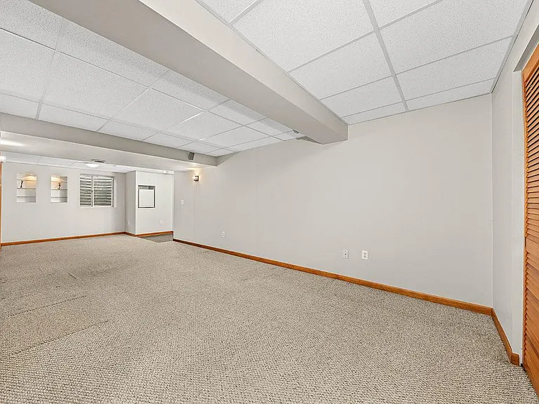 21747 Ives Ct — Photo 15