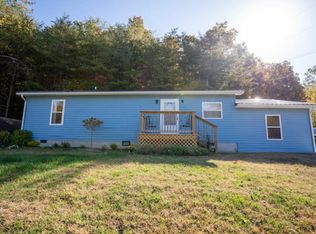 806 Lower Hatcher Creek Rd, Stanton, KY 40380