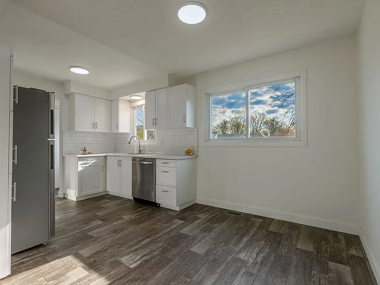 111 Northgate Dr — Photo 6