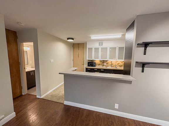 5th image of 1050 N Corona St APT 111